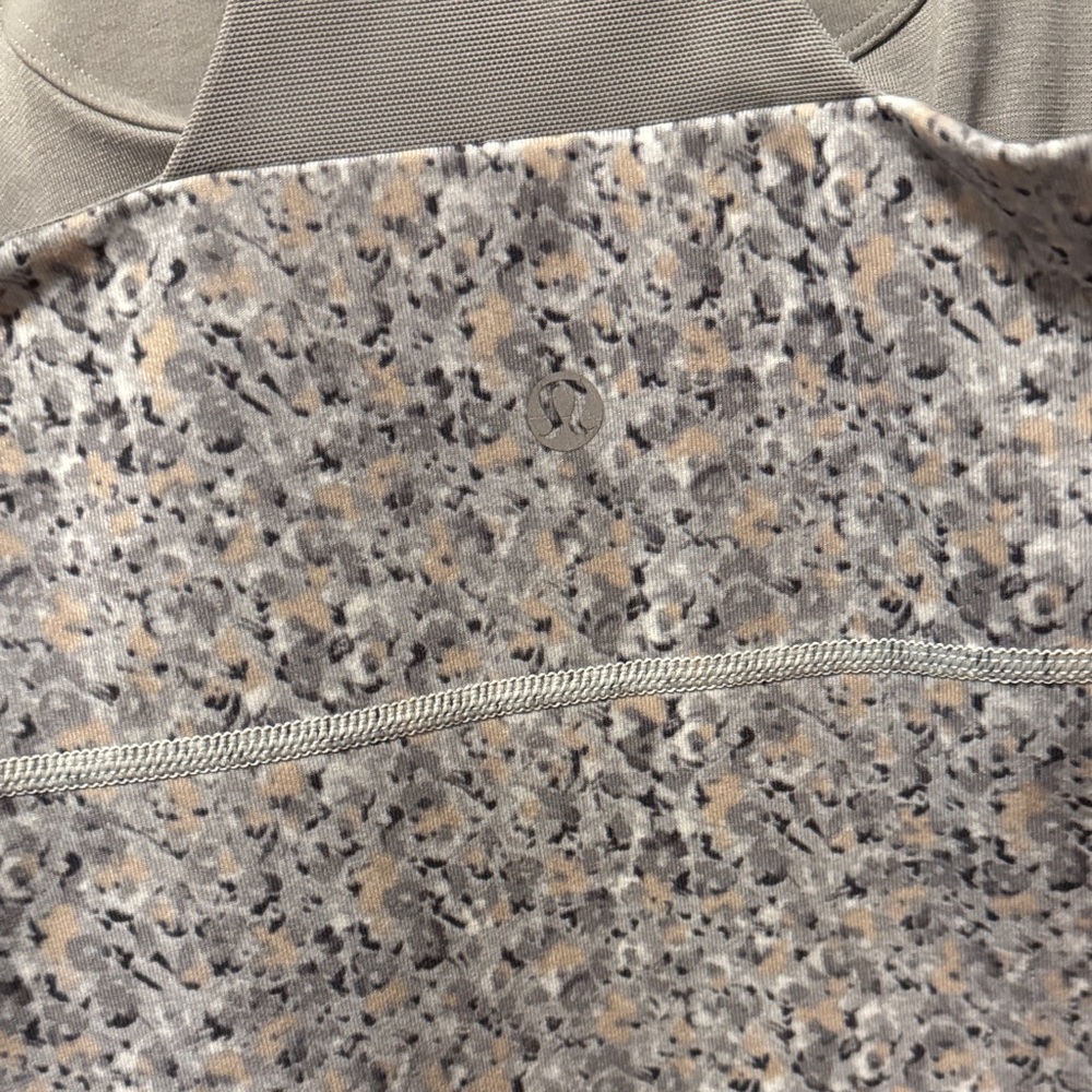 Lululemon Athletica Gray Patterned Tank Top - Picture 4 of 5